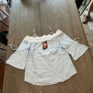 NWT Miss Star White Blue Pinstripe Lace Off-The-Shoulder Cotton Blouse Size M